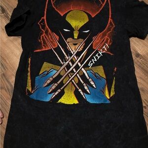Marvel Wolverine Logo Tee - Black with Red & Yellow Gradient